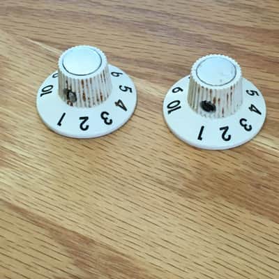 Two Vintage Spec Relic Jazzmaster Knobs Slotted Set Screws CTS Fender Witch Hats image 2