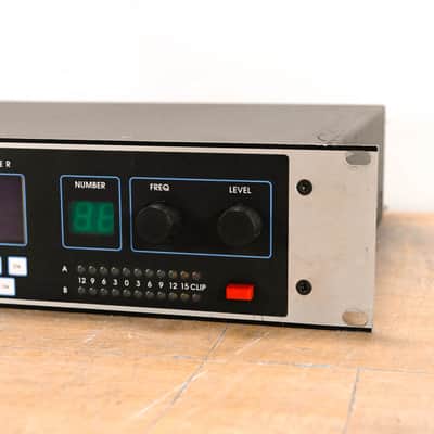 Klark Teknik DN3600 Programmable Graphic Equalizer CG01XTQ image 2