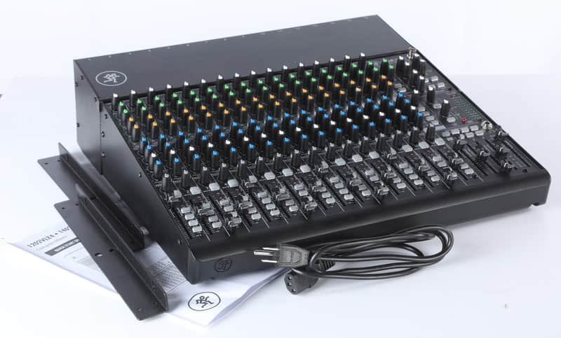 Mackie 1604VLZ4 16-Channel 4 Bus Compact Analog Mic / Line Mixer - Black image 1