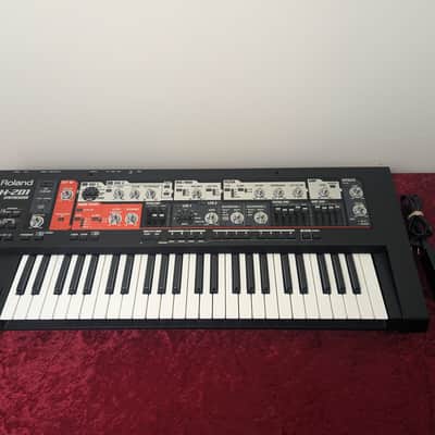 Roland SH-201 49-Key Synthesizer 2006 - 2010 - Black
