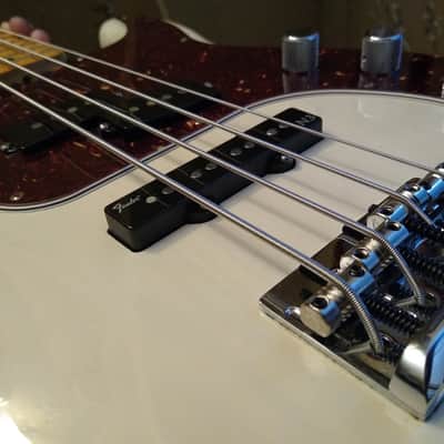 Fender P-Bass Deluxe 2016 Translucent White USA , WOW image 7