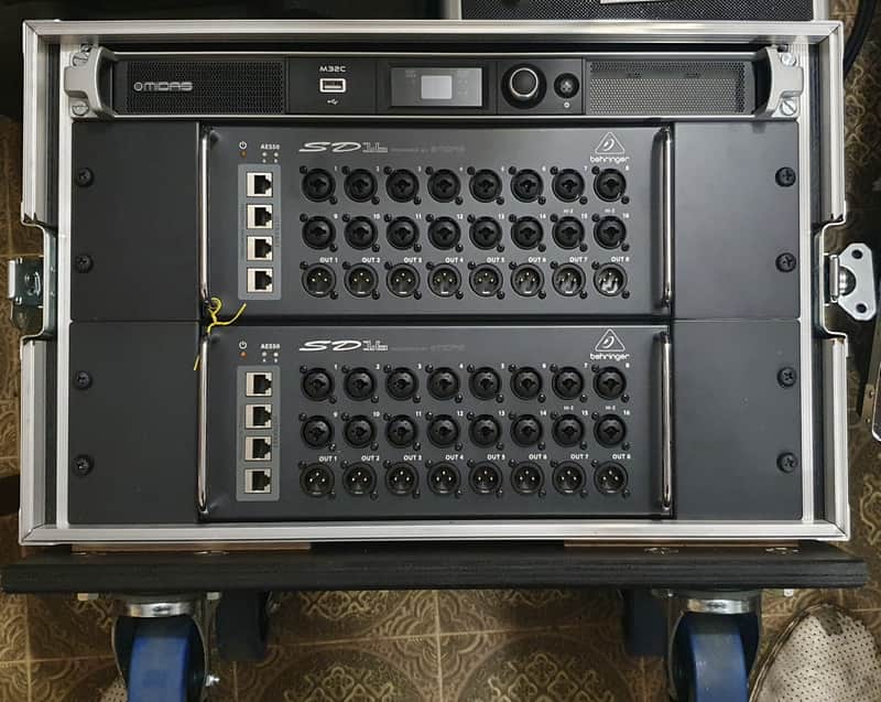 Midas M32C+ 2x Behringer SD16 + custom rack case on wheels midas - black image 1