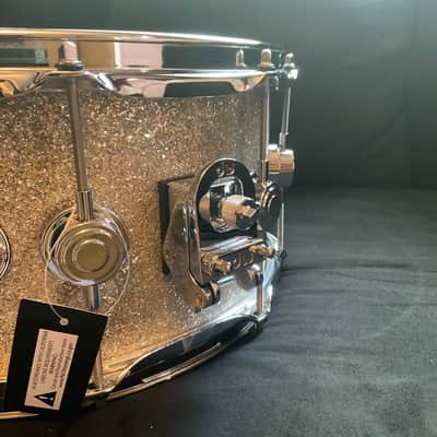 Mint DW Collectors Series 6.5x14” BROKEN GLASS W/ CHROME HW OAK SHELL image 3