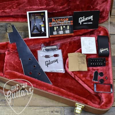Pre-Owned Gibson Flying V Tribute - Satin Olive Drab with Hardshell Case image 15