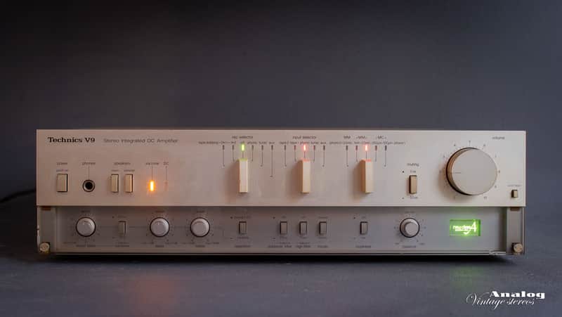Integrated Amplifier Technics SU V9, Fully Working Condition, 100V