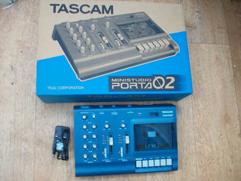 TASCAM 02 1990s - blue image 1