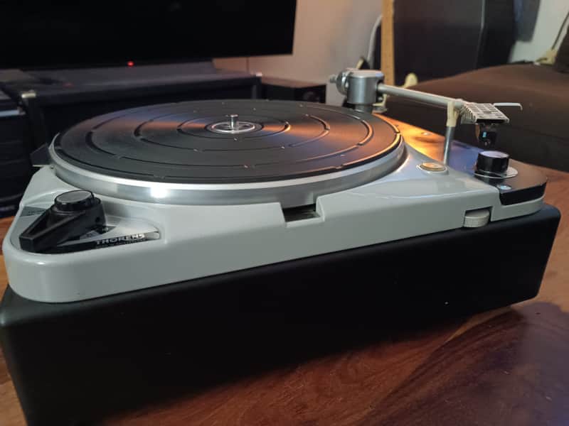 Thorens TD 124 MK II Turntable image 1