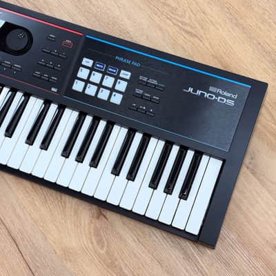 Roland Juno DS61 Synthesizer 2018 - Present - Black image 4