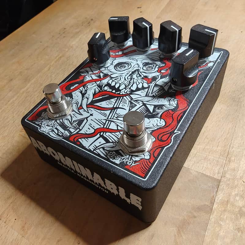 Abominable Electronics Throne Torcher