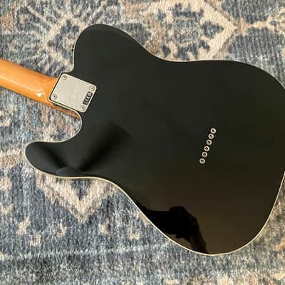 Squier Classic Vibe '60's Custom Telecaster Baritone Guitar 2025 - Black image 4