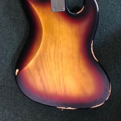 Vintage LV74MRJP Fretless 4-String Bass 2021 Satin Distressed Sunset Sunburst image 9