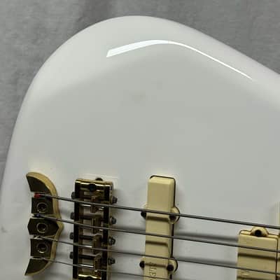 Alembic Elan 4-string Bass with Case - White (likely re-fin'd) image 4