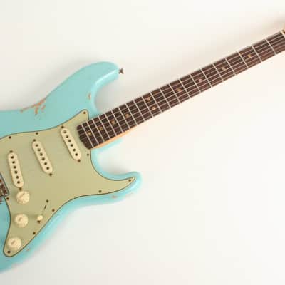 Fender Custom Shop Limited Edition 1964 L-Series Stratocaster Heavy Relic 3A Rosewood Fingerboard Aged Daphne Blue L11780 image 3