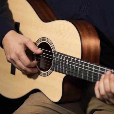 Martin Classical Guitar String Set Hard Tension Ball End M160 image 5