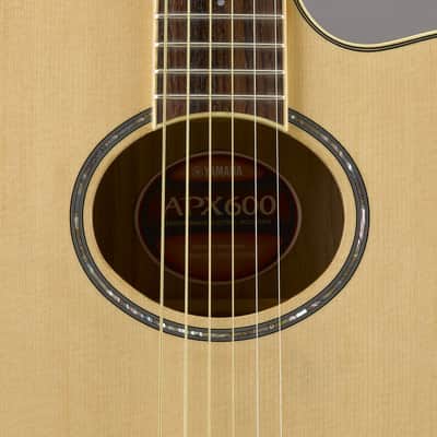 Yamaha APX600 Natural Concert Electro Acoustic Guitar image 2