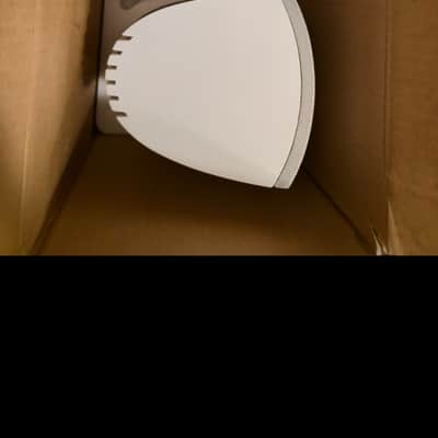 Definitive Technology ProMonitor 80 Speakers Pair - White w/ Original Box image 5
