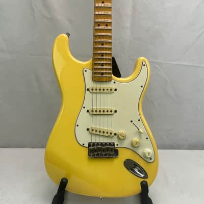 Fender ST-71 YM Yngwie Malmsteen Signature Stratocaster MIJ 1997 - 2000 Vintage White image 1