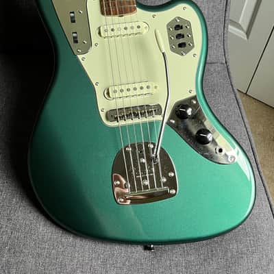 Fender Made in Japan FSR Traditional 60s Jaguar  2022  Sherwood Green Metallic image 7