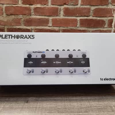 TC Electronic Plethora X5 TonePrint Multi-Effects Pedalboard 2020 - White image 14