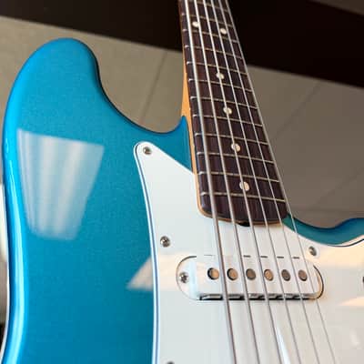 Fender Vintera II '60s Bass VI with Rosewood Fretboard 2023 - Lake Placid Blue image 7
