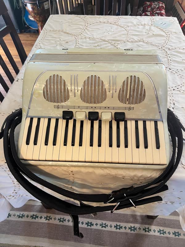 Galanti HFM-83 - White image 1