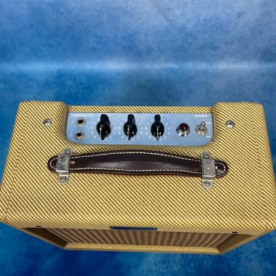 Fender TC-10 Tweed Champ Guitar Combo with Original Box image 4