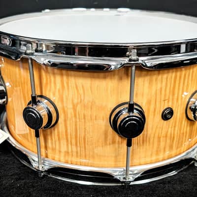 DW Curly Maple Collectors Exotic VLT Snare image 5