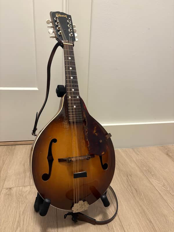 Gibson A-40