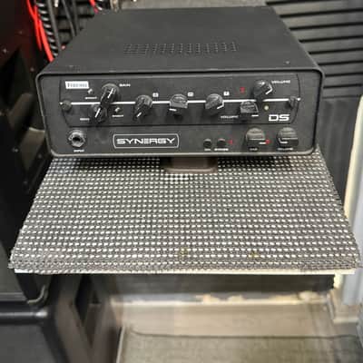 Synergy Synergy SYN-1 Table Top Preamp Dock, One Module Slot 2020s - Black image 2