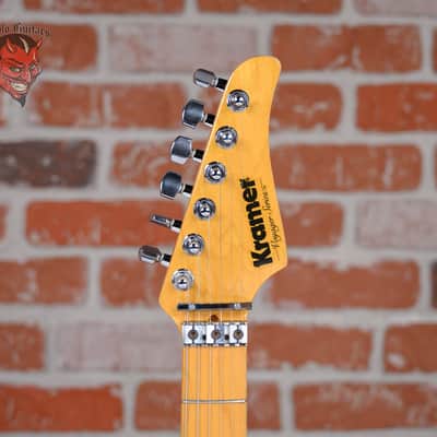 Kramer USA Voyager Imperial White 1983 w/Hard Shell Case image 9