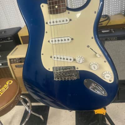 Fender Standard MIM Stratocaster with Rosewood Fretboard 2005 - 2008 - Electron Blue image 24