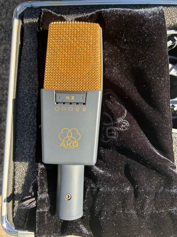 AKG C414 XLII Large Diaphragm Multipattern Condenser Microphone 2010s - Black image 1