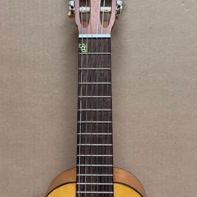 Yamaha GL1 Guitalele 6-String Guitar/Ukulele Hybrid - Natural/Spruce Top image 5