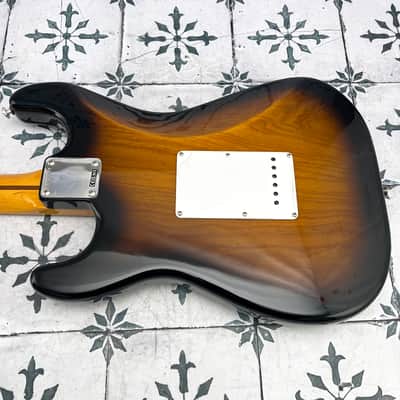 Fender 70th Anniversary American Vintage II '54 Stratocaster • -Color Sunburst • 2024 • 8.25 lb image 6