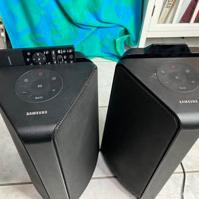 "Two" Samsung MX-T40 300W Sound Tower Wireless Bluetooth Speakers, with remote. image 15