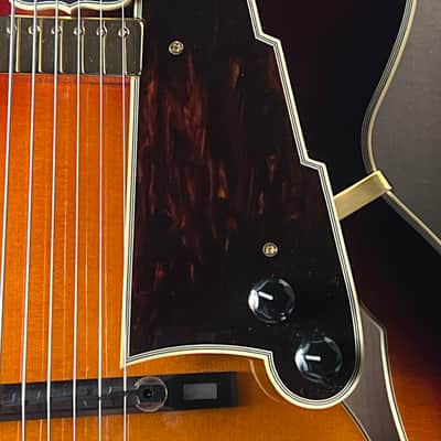D'Angelico New Yorker NYL-4 18" Archtop image 5