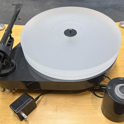 Pro-Ject RPM 5 Carbon Turntable (Excellent Condition) image 3