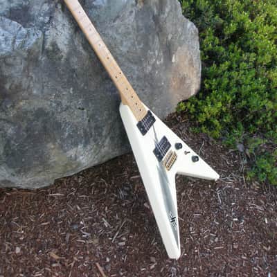 Aria Pro II XX 1980's White Yngwie Malmsteen (36 Hour Sale) image 7