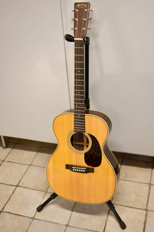 Martin 000-28