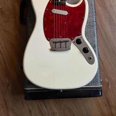 Fender Musicmaster II 1966 - Olympic White image 2