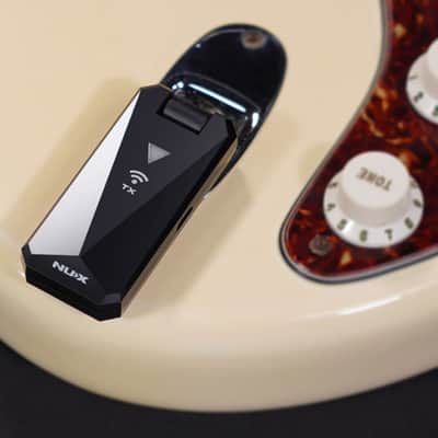 Nu-X Wireless Guitar Bug Set Professional Rechargeable With Case image 4