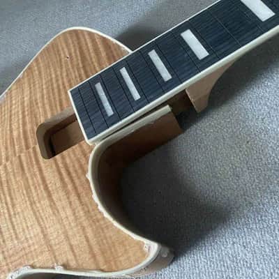Tagima Guitar Tiger Maple Top Body with Mahogany Neck, Rosewood Fingerboard image 11