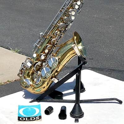 Vintage F. E. OLDS Parisian Ambassador Alto Sax w Neck, Mouthpiece + Case - Good Pads - France - VGC image 4