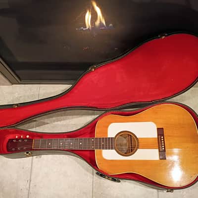 Share 1962 Goya (Levin) F-27 "Goliath' 12-fret guitar and case. Made in Sweden. image 2