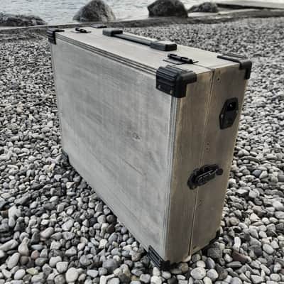 9U Eurorack Case Powered, 84 or 104 hp, modular synthesizer image 2