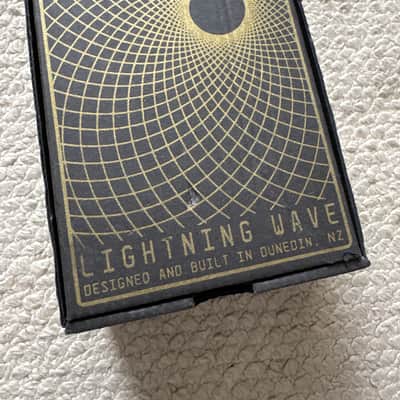 Lightning Wave Ghost Tremolo 2010s - Black image 2