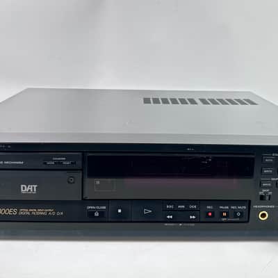 Sony DTC-300ES DAT Recorder Digital Audio Tape Deck image 2