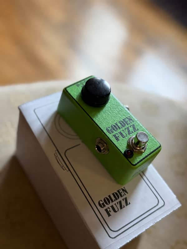 Mini PedalPCB Golden Fuzz 2026 - Powder coated Green Hand-Built • Powder-Coated Enclosure • 2K Clear • Lumberg Jacks (Fleece Clone) image 1