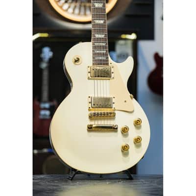 1988 Gibson Les Paul Standard alpine white image 1