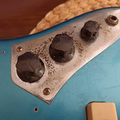 Fender Jazz bass 1973 Lake placid blue refin image 19